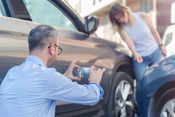 Professional Commercial Auto Insurance technician working in Livermore, CA